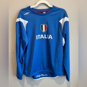 Umbro women’s Italy soccer / football long sleeve size small new without tags!